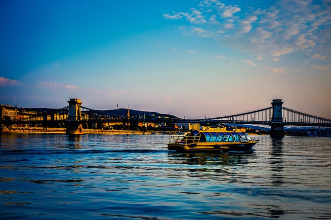 Private Danube Sightseeing Cruise in Budapest - Bridges, Gellért Hill, and the southern riverfront