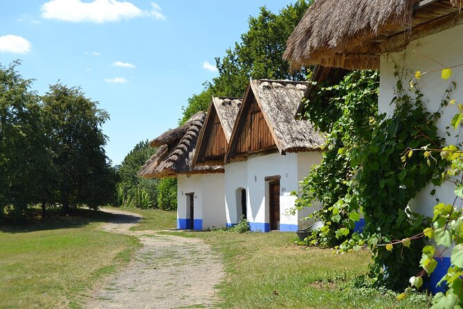 Private day trip: Budapest to Szentendre, Visegrad and Esztergom - Timing, meals, tickets, and practical planning