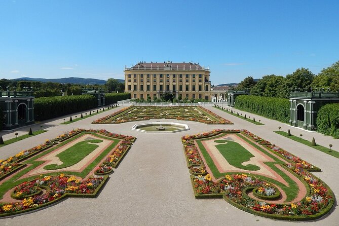 Private day trip from Budapest to Bratislava, Vienna, and back - Bratislava Castle and the Four-Tower Silhouette