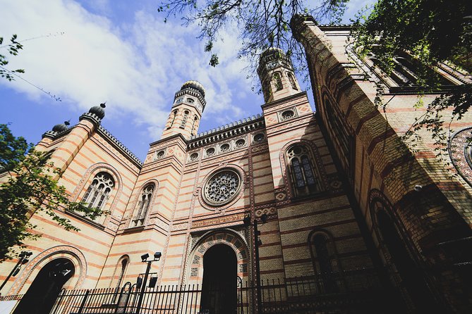 Private Jewish Heritage Tour of Budapest with Local Expert - Fröhlich Confectionery and the taste of flódni