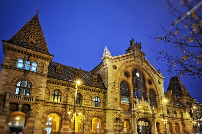 Private Tour Around Budapest - What the private vehicle adds