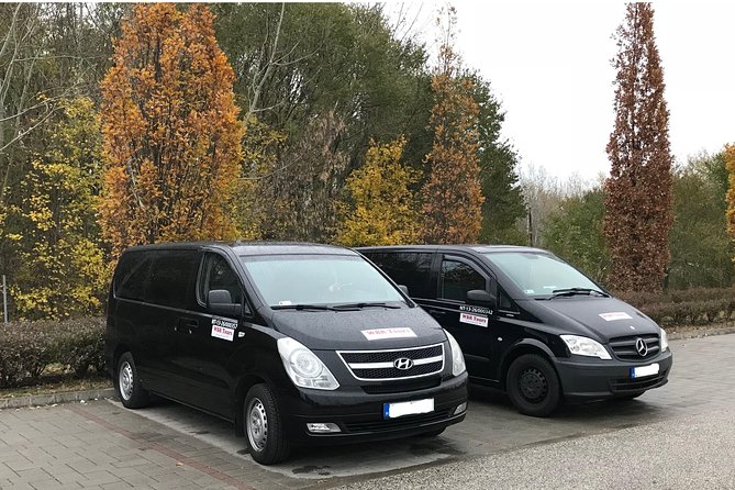 Private Transfer from Budapest city to Budapest Airport - departure - What the pickup feels like at your Budapest address
