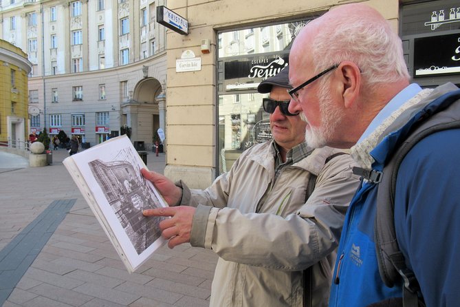 Rise Against the Soviet: The 1956 Revolution - Private Tour - Kossuth Lajos Square and the Parliament massacre