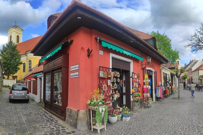 Scenic Danube River bend hills & the Art Town: Private Car Tour - Szentendre: art shops, churches, and cobblestones