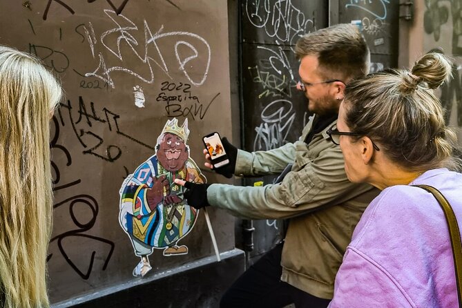 Street Art and Alternative Tour in Budapest - Art with a political edge