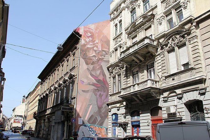 Street Art Tour Budapest - The coffee pause at Kisüzem