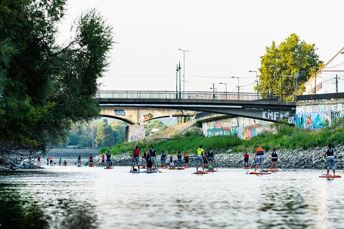 Sunrise SUP to the heart of Budapest - What the two-hour length really gives you