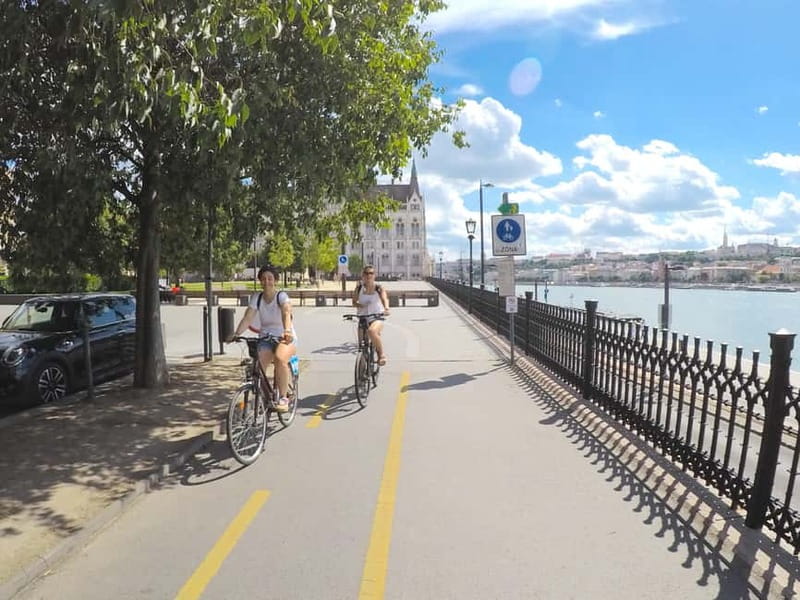 Szentendre Bike & Train Tour by Budapest Bike Breeze - The Danube Ride to Szentendre