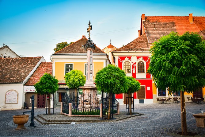 Szentendre the Artists Village Half-Day Tour from Budapest - Walking through Szentendre’s baroque center