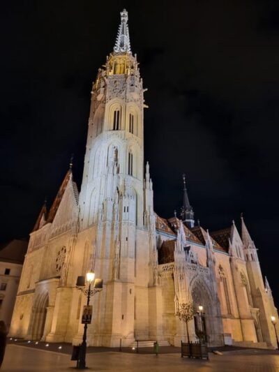 True Crime Walking Tour in the Buda Castle district