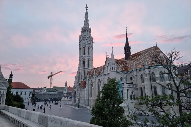 True Crime Walking Tour in the Buda Castle district - What Joe adds to the experience