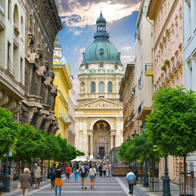 Vienna: Budapest Day Trip - Heroes’ Square and the story of Hungary