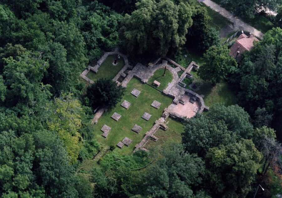 Walk to recent and aged spiritual sanctuaries near Budapest - What the $127 price covers